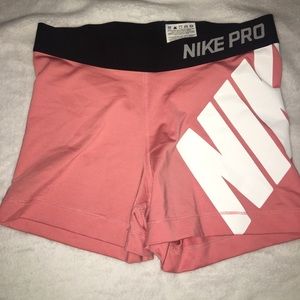 Coral Women’s Nike Pros (Size: Medium)